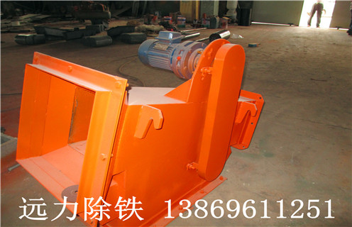 自動(dòng)清除管道壁機械振動(dòng)永磁管道除鐵器