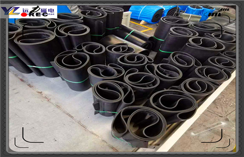 除鐵器皮帶，除鐵器皮帶白鋼釘_安裝_除鐵器皮帶白鋼釘跑偏原因及如何調_刮板價(jià)格