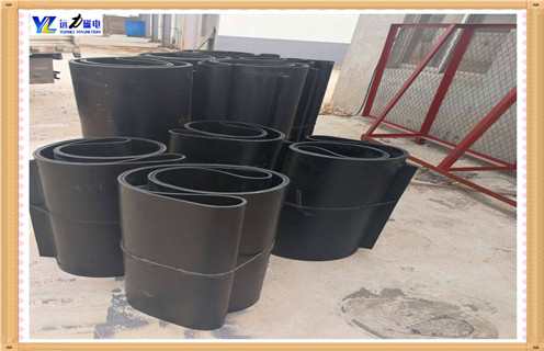 除鐵器皮帶，甘肅除鐵器皮帶卸鐵刮板的作用調整方法_甘肅除鐵器皮帶卸鐵刮板的作用跑偏原因及如何調_刮板價(jià)格