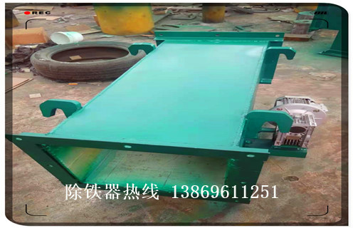 管道除鐵器，新疆管道除鐵器安裝示意圖_新疆管道除鐵器安裝示意圖應用安裝示意圖型12000高斯_可定制工作原理