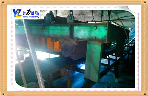 電磁帶式除鐵器的生產(chǎn)標準,帶式電磁除鐵器在采選礦,焦化,煤等皮帶輸送行業(yè),帶式電磁除鐵器作為除鐵設備領(lǐng)域,已被廣泛應用.皮帶鐵去除器自動(dòng)卸載鐵帶使用高強度一體式橡膠圈,一個(gè)帶刮刀易于完成卸載操作.為了保護皮帶,從而延長(cháng)了皮帶壽命,可以安裝支撐支架,帶式除鐵器可以滿(mǎn)足不同的安裝方式.